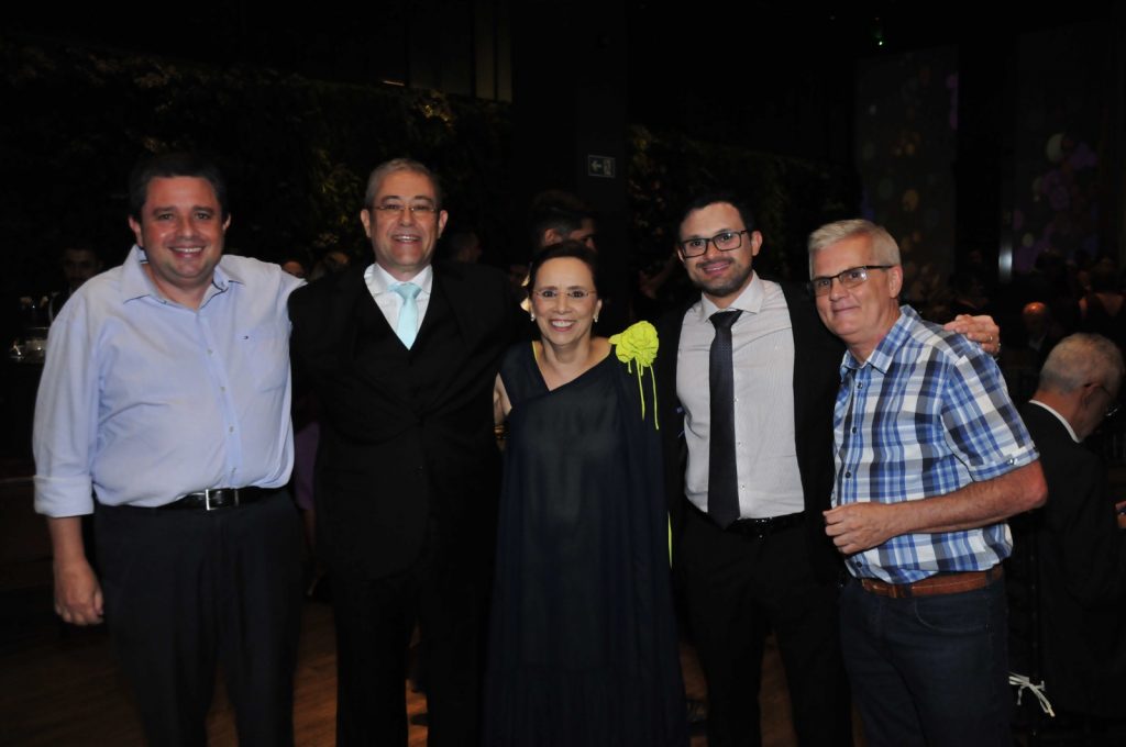 Antonio Carlos, André Moraes, Mary da Silva Thereza, Caio Marcelo Jorge e Ronaldo Vicentini